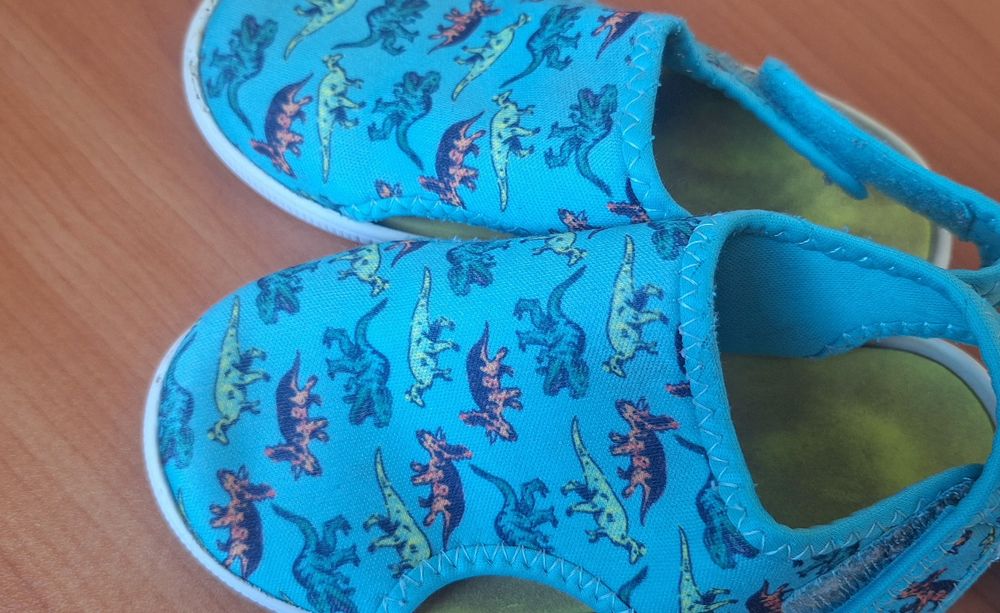 Пантофи "Carter's" номер 27- 2 чифта