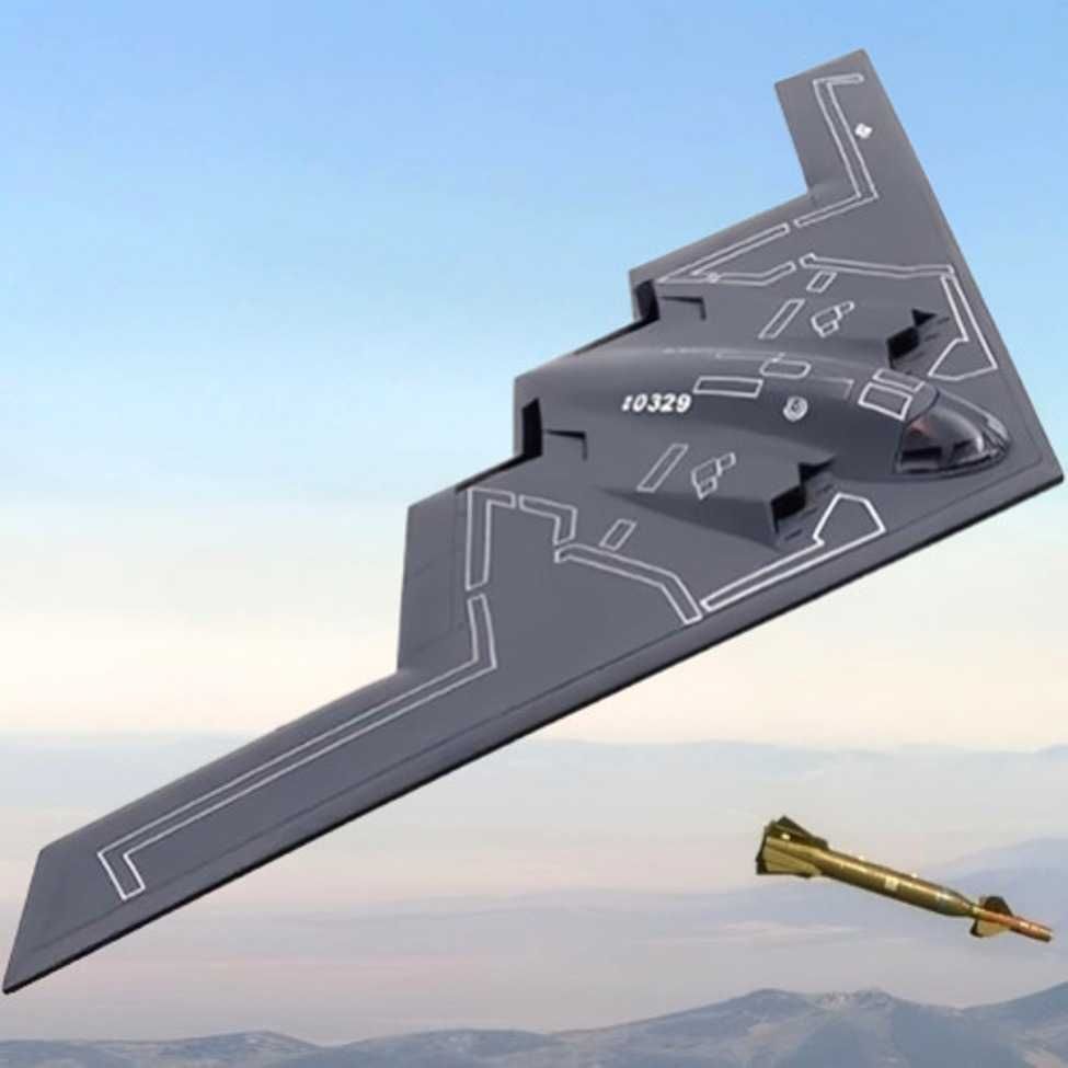 Macheta avion metalica B-2 Spirit Stealth USA 1:200 27cm