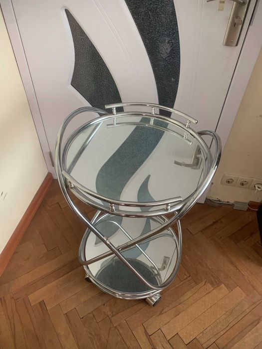 Холна дизайнерска масичка с огледала на колелца !