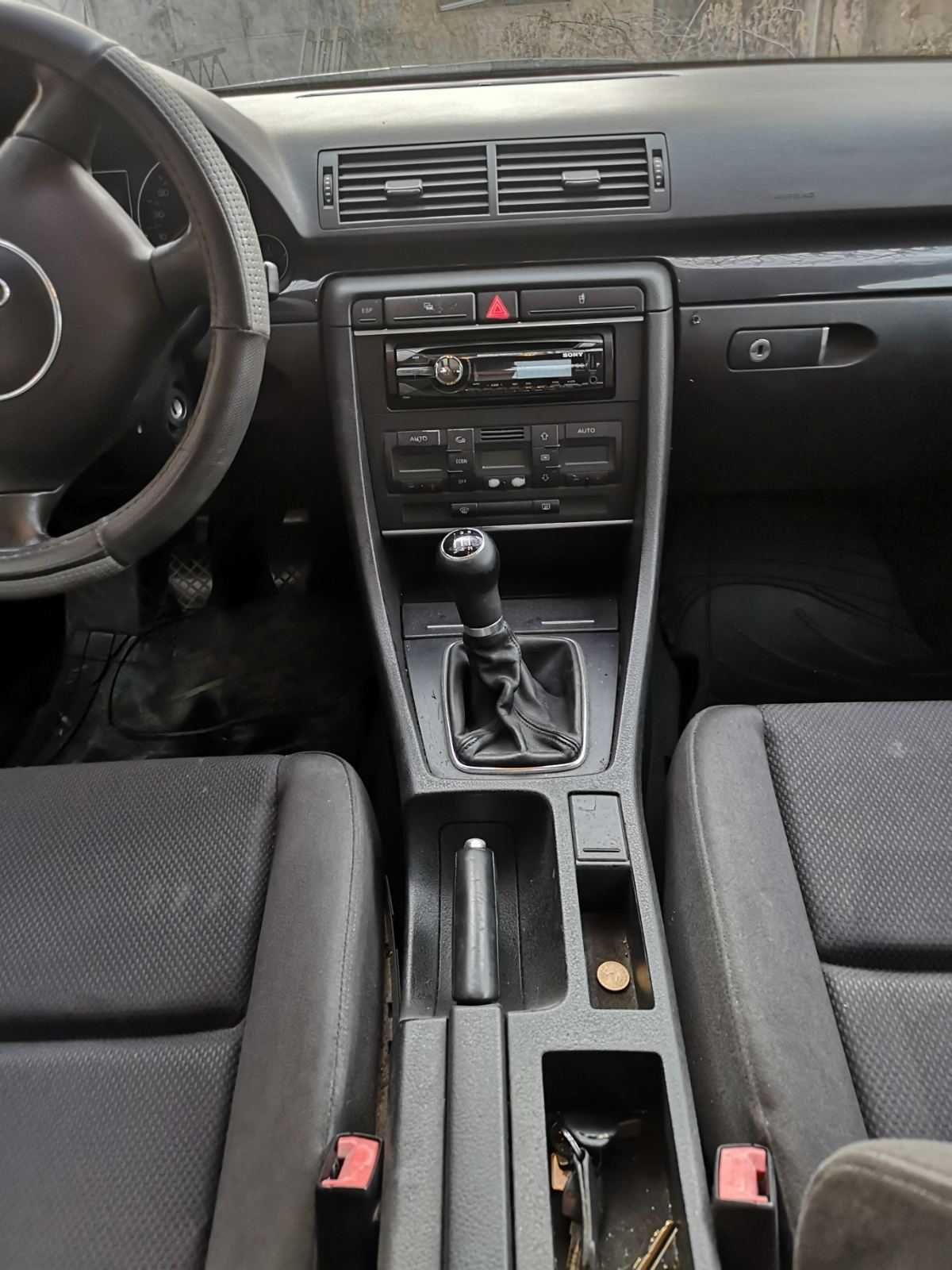 AUDI A4 B6 2.0i 2001