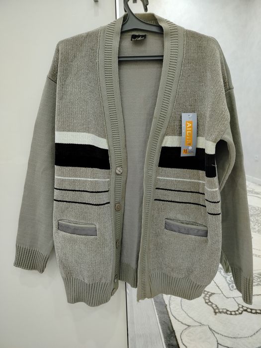 Продам новую кофту