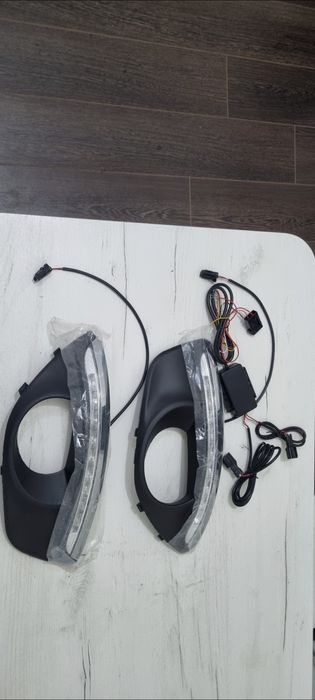 Продам новые в пакете дневные ходовые огни на хундай сантафе 2010.в