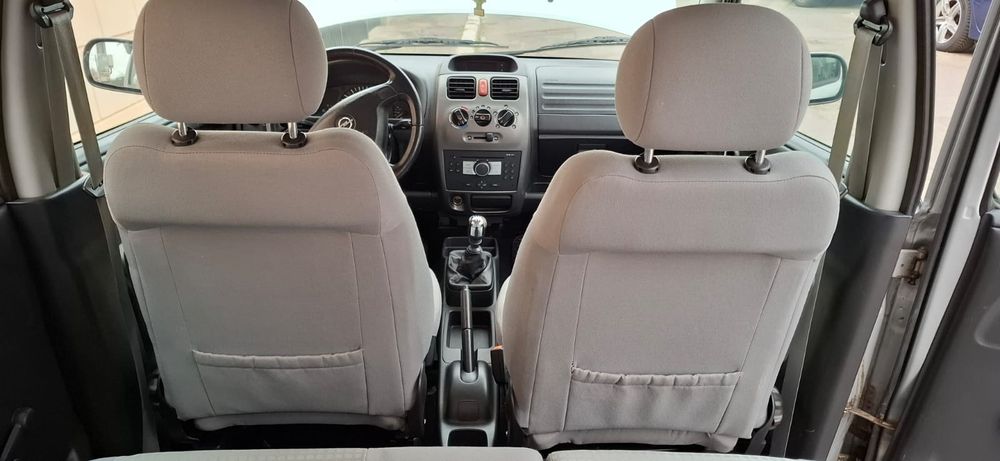 Opel Agila - 2006 - motor nefuncțional