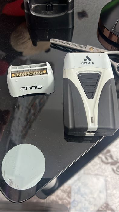 Aparat de ras andis