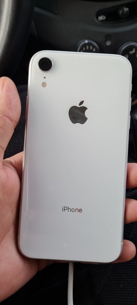 Iphone xr 64 holati idiyal