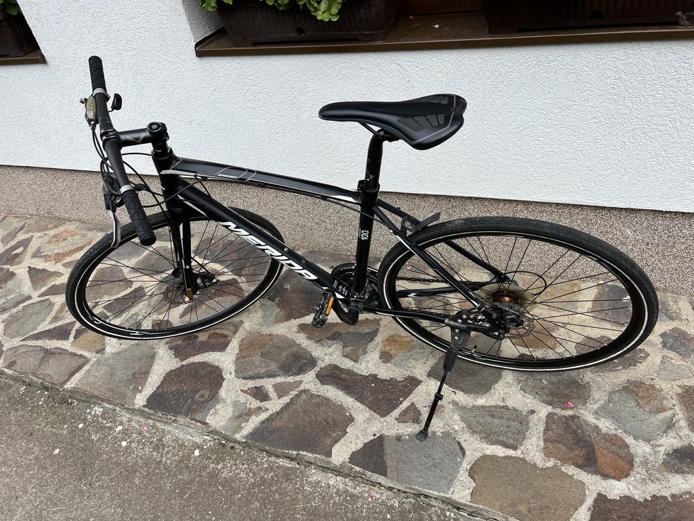 Vând bicicleta Merida Speeder 100