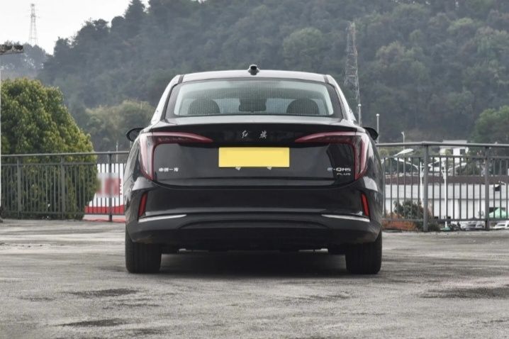 Hongqi E-QM5 560km Под заказ