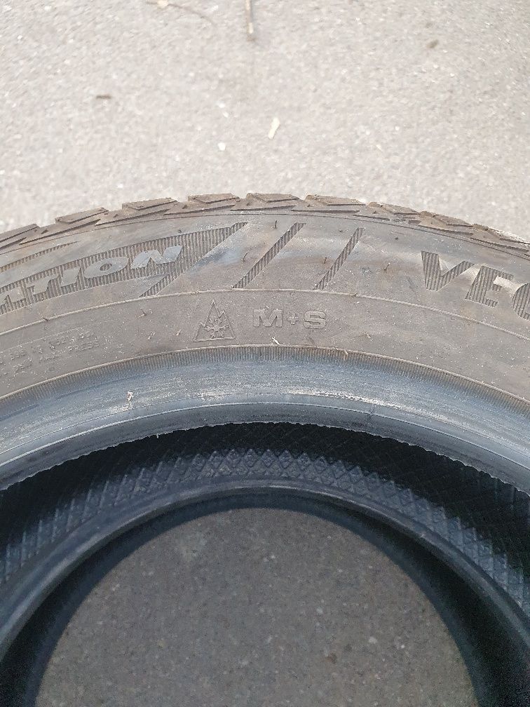 Anvelope goodyear vector 4 seasons 215 50 r17