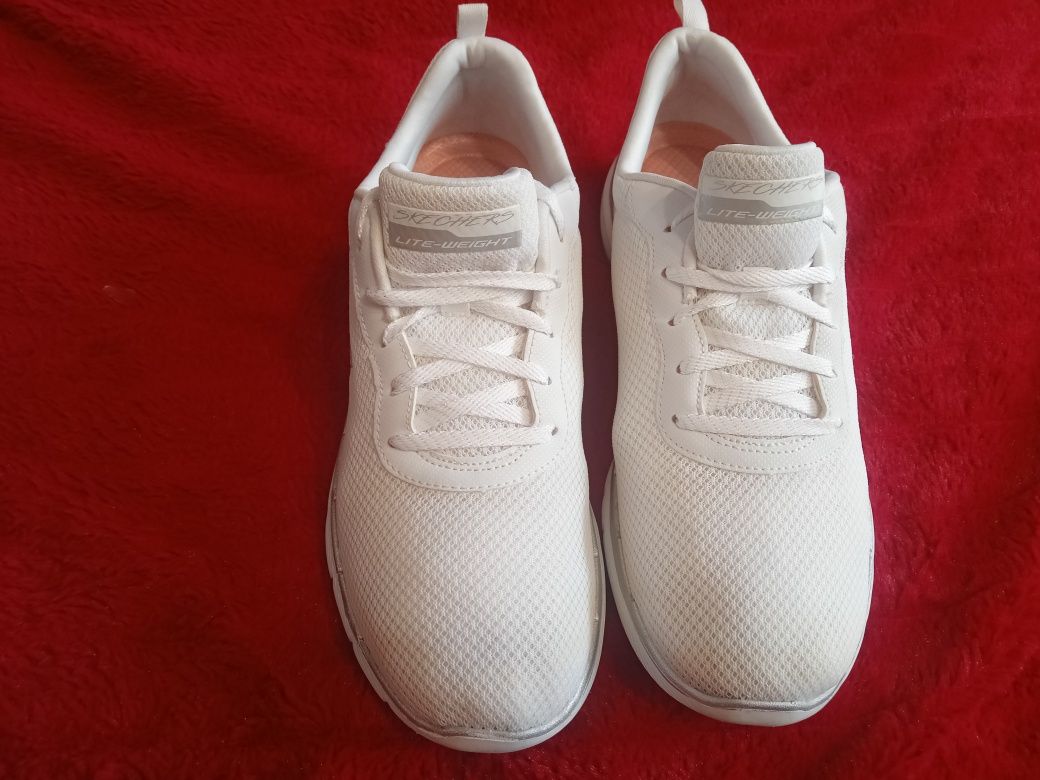 Маратонки skechers 43 номер-оригинални