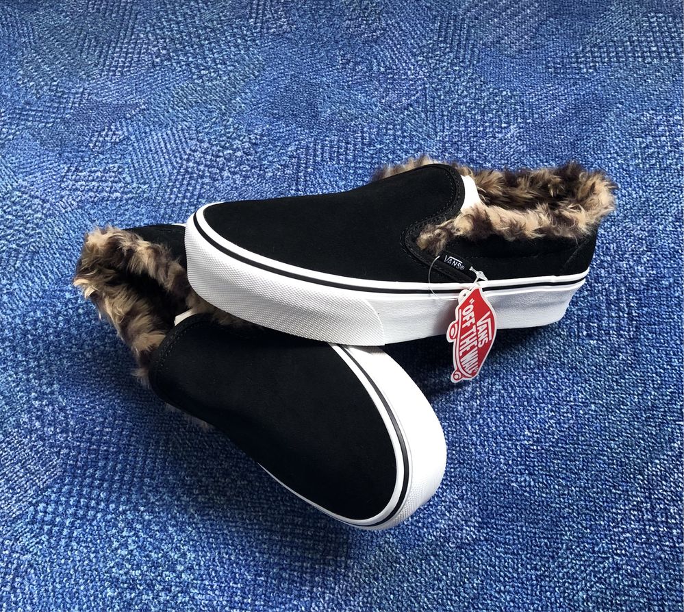 Vans Classic Slip-On Platform Fur Lining ОРИГИНАЛ дамски кецове 37/38