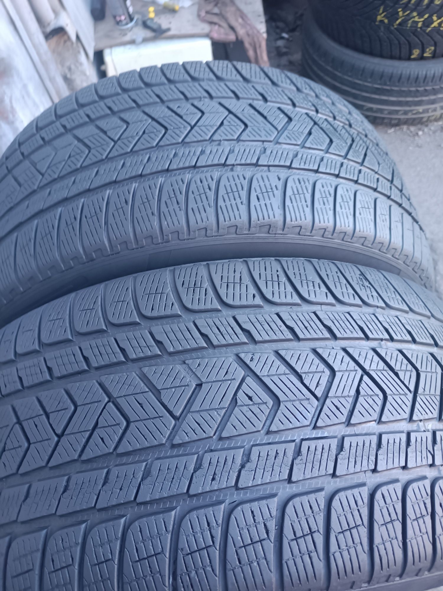 285/45/19 Pirelli