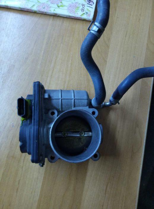 Продам дроссельную заслонку на Ниссан Кошкай