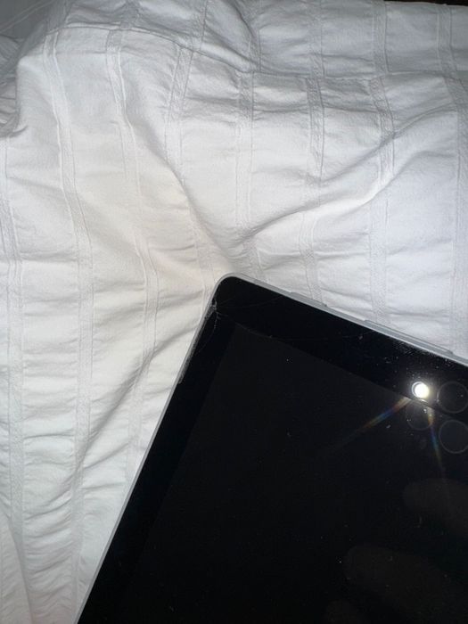 Microsoft Surface Book 2-13”, un laptop premium 2-in-1