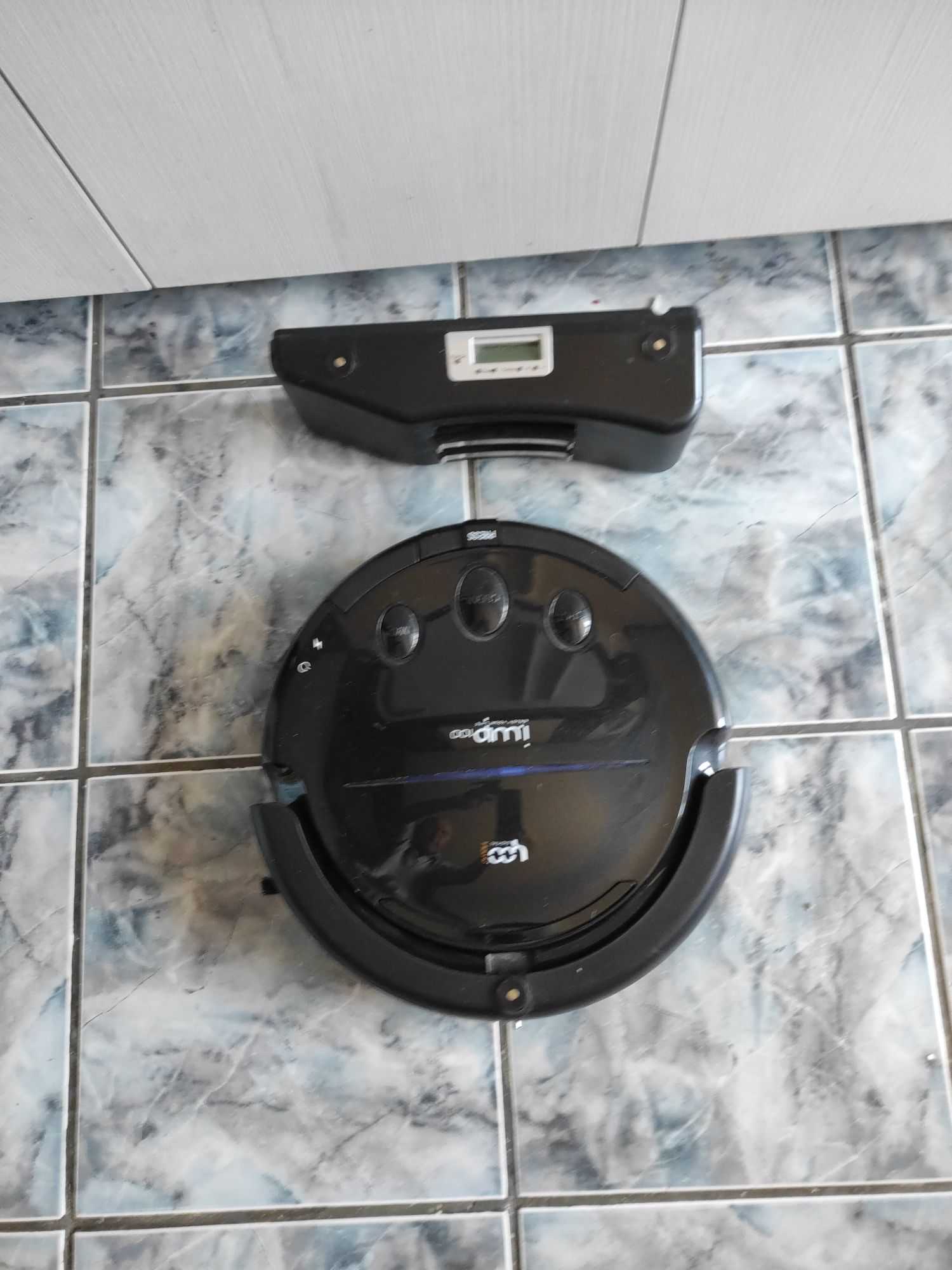 Robot de curățenie în stare perfectă de funcționare
