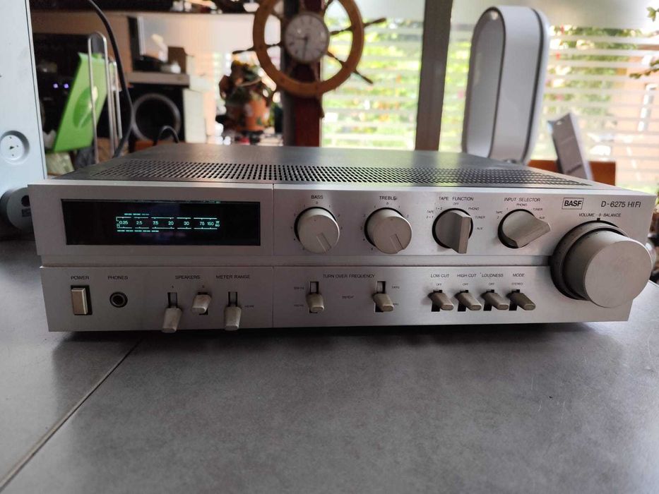 BASF D-6275 stereo amplifier