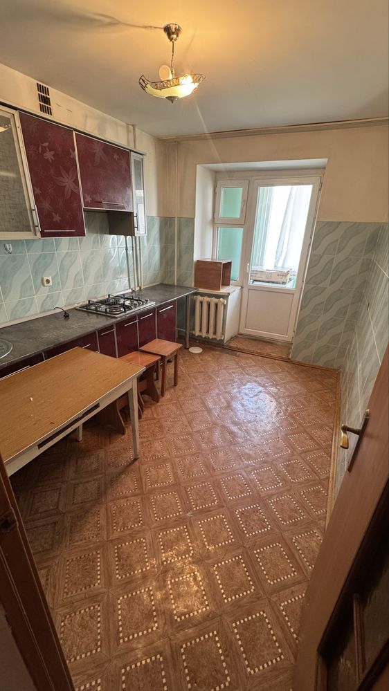 Үй сатылады 2 бөлмелі 11 мкр