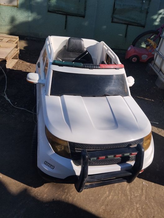 Mașinuță electrică