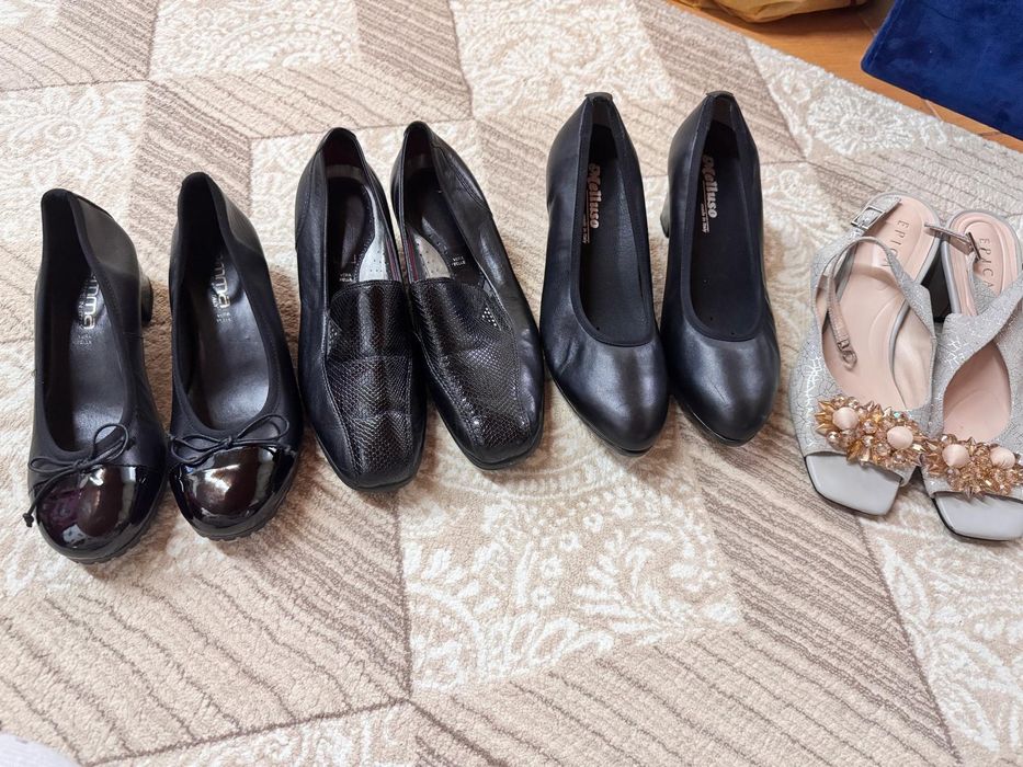 Vand sandale tip pantofi