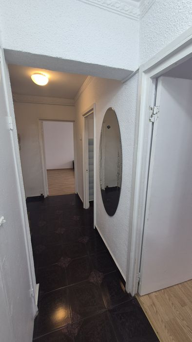 Apartament 2 camere West mall, Omv