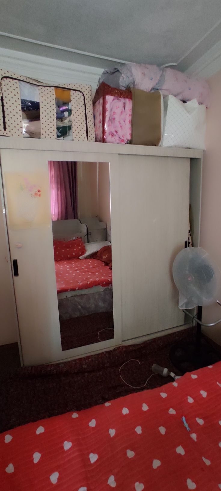 spalni mebel sotiladi komplekt holati yaxshi yengide