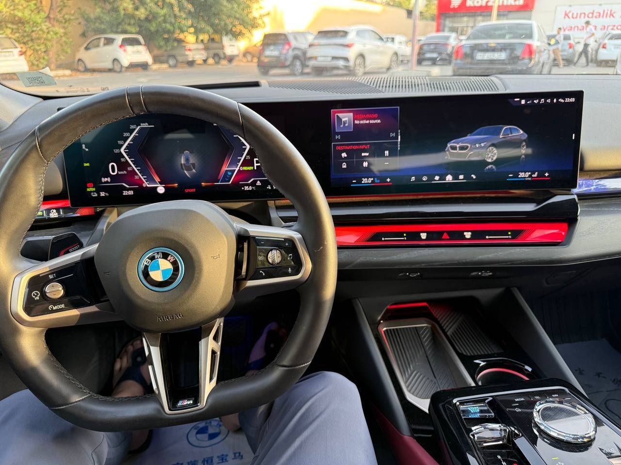 Нотариус BMW i5 35L 2024 йил