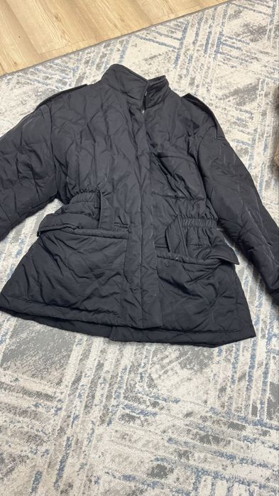 Отдам даром женскую куртку