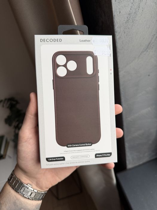 Оригинален кожен кейс Decoded за 17 Pro Max