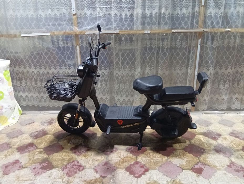 Скутер електрони