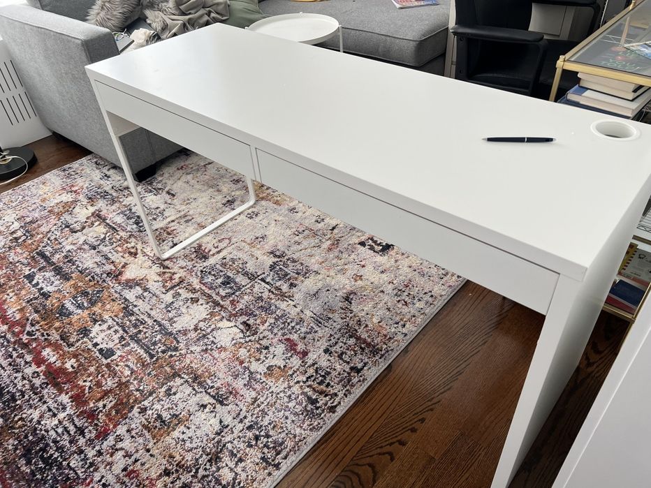 Ikea бюро Micke и стол Teodores