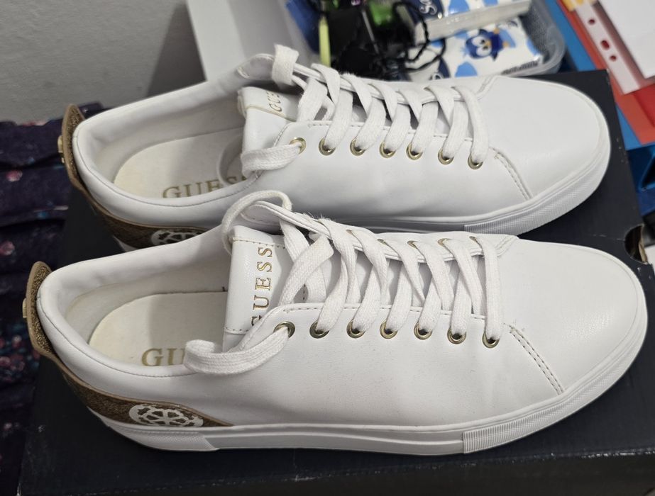Дамски обувки Guess