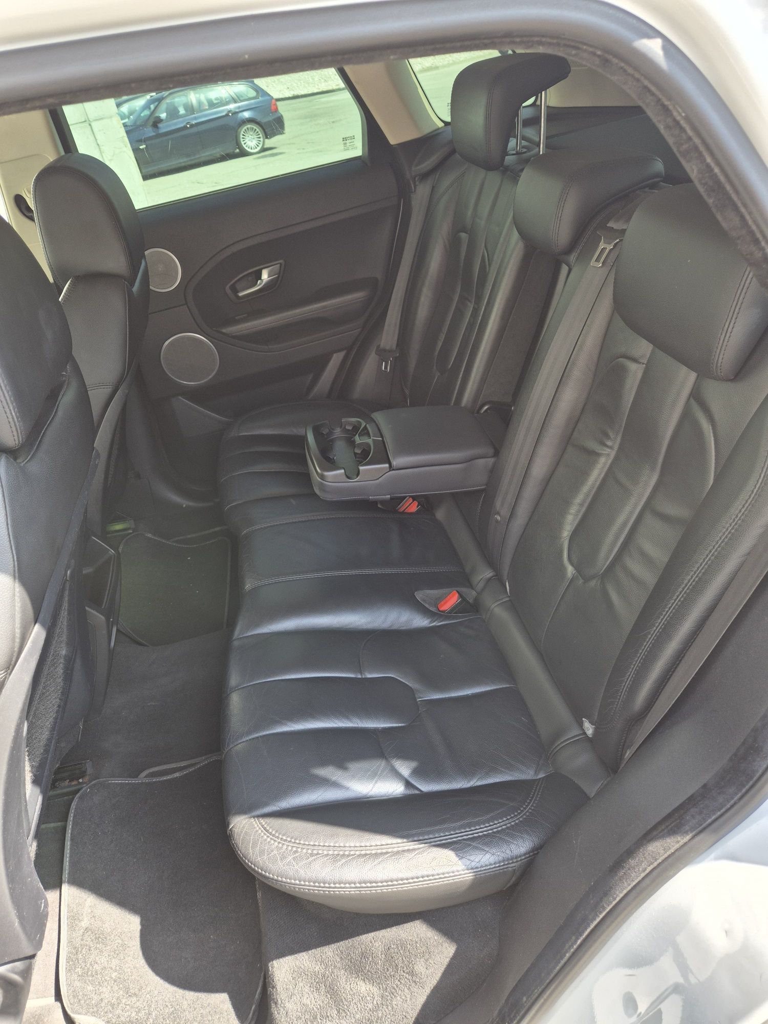 Range Rover Evoque 4x4 / 2.2d 190 CP / 179. 000 km / Stare perfectă