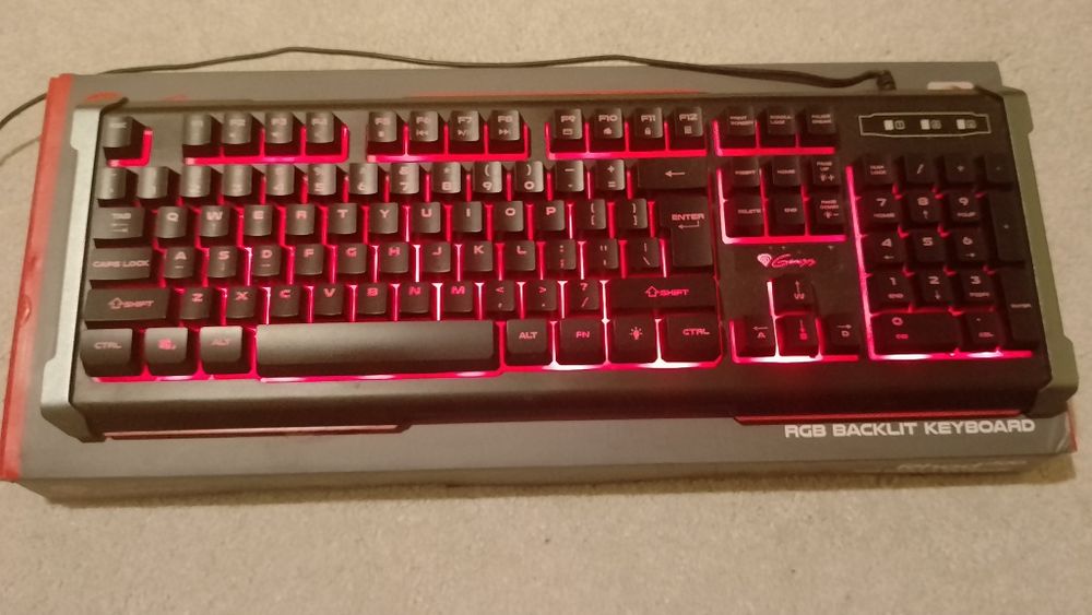 Геймърска клавиатура Genesis Rhod 400 RGB