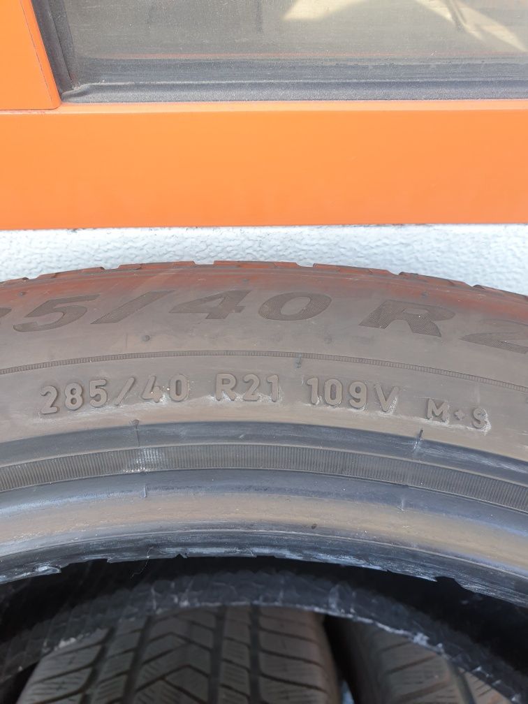 Зимни гуми за Джип 4 броя PIRELLI Scorpion Winter 285 40 R21 дот 4615