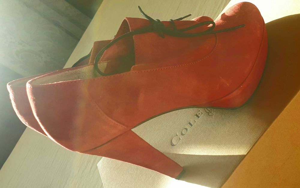 Pantofi antilopa noi