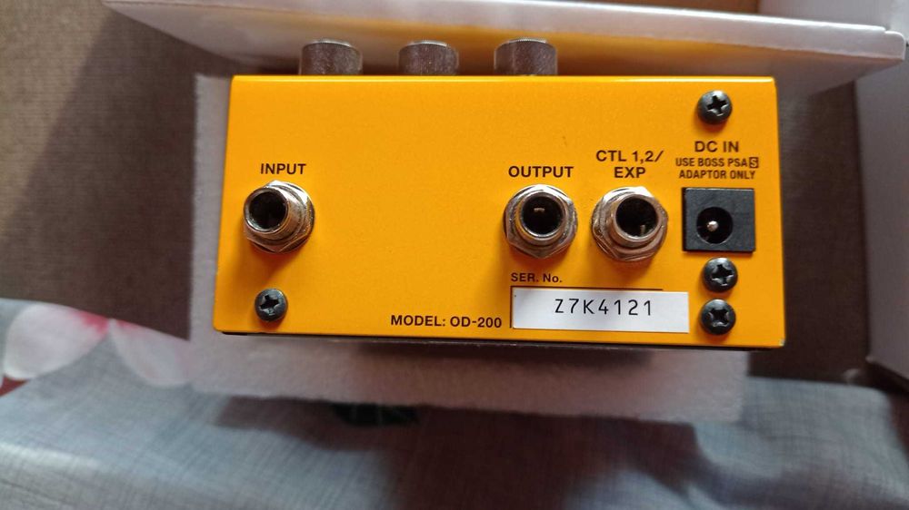 Pedala efect chitara Boss OD-200