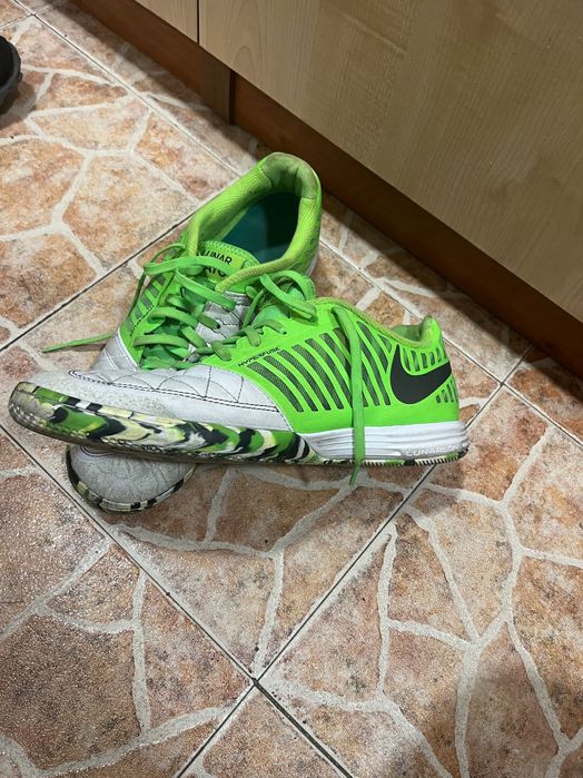 Футболни обувки за футзал и изкуствен терен Nike номер 44