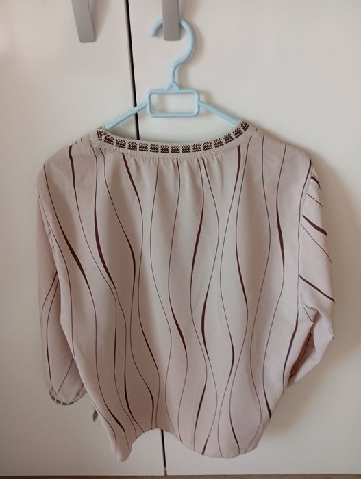 Блузка в бежово и кафяво