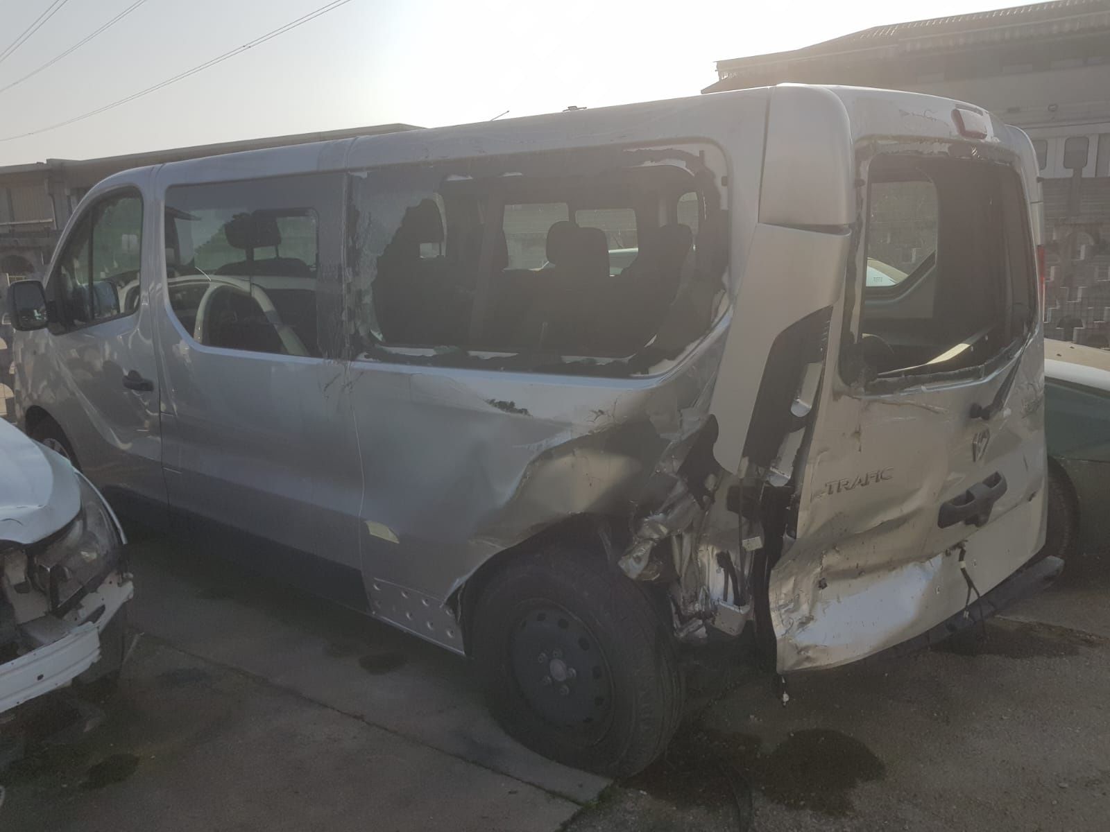 Piese Trafic,Vivaro,Primastar,Talento,motor,cutie,radiator,planetara