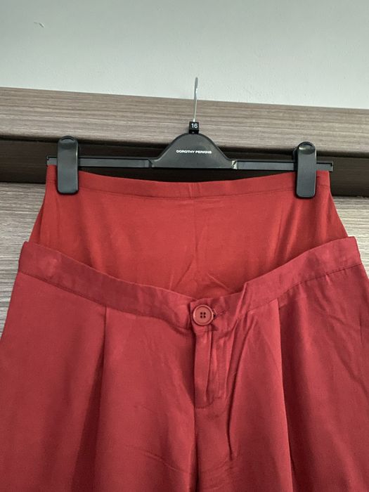 Pantaloni largi gravide