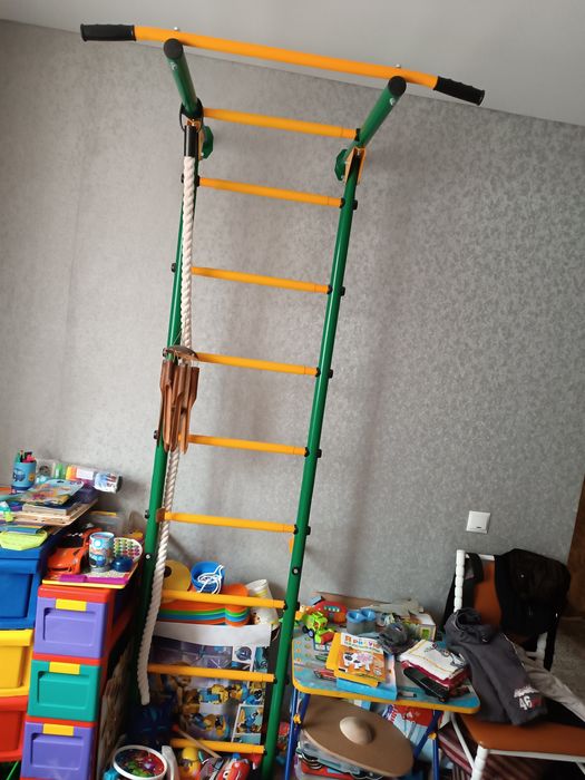 Продам шведскую стенку