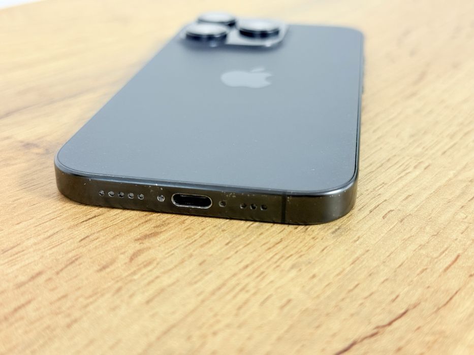 iPhone 16 Pro 256GB 98% батерия!!!