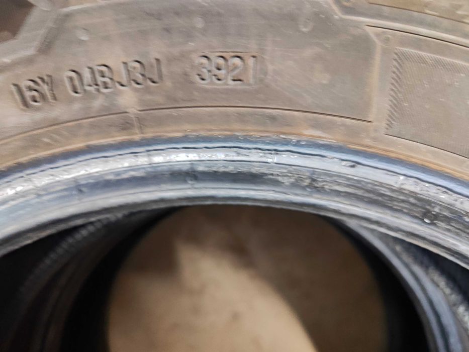 2бр.зимни гуми 235/65/16C Barum
2бр.зимни гуми 235/65/16C Barum