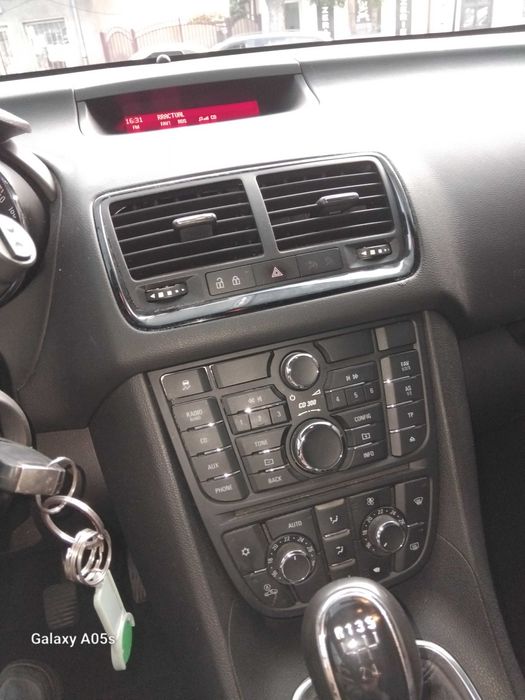 Opel Meriva  B  numai 34700 km