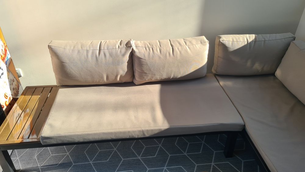 Canapea terasa stare ca noua