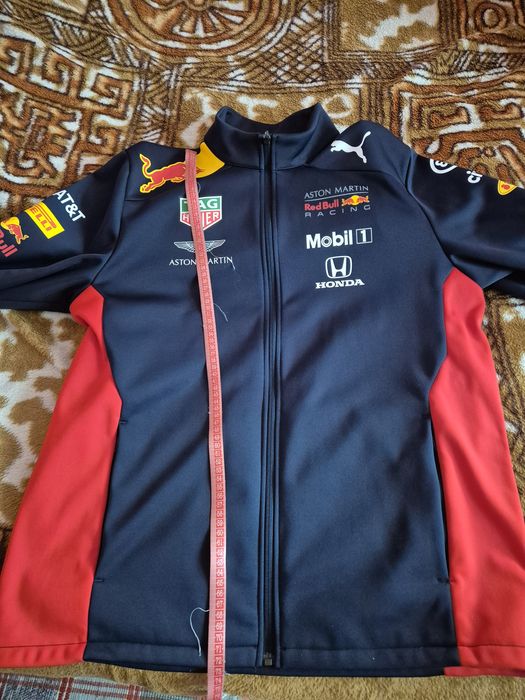 Vând Geacă Puma Redbull  Racing , mărime L , 515 lei