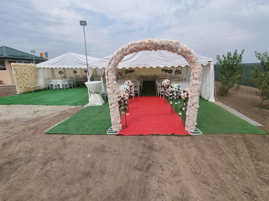 Cort evenimente /mese complete / pavilion /aranjamente flori