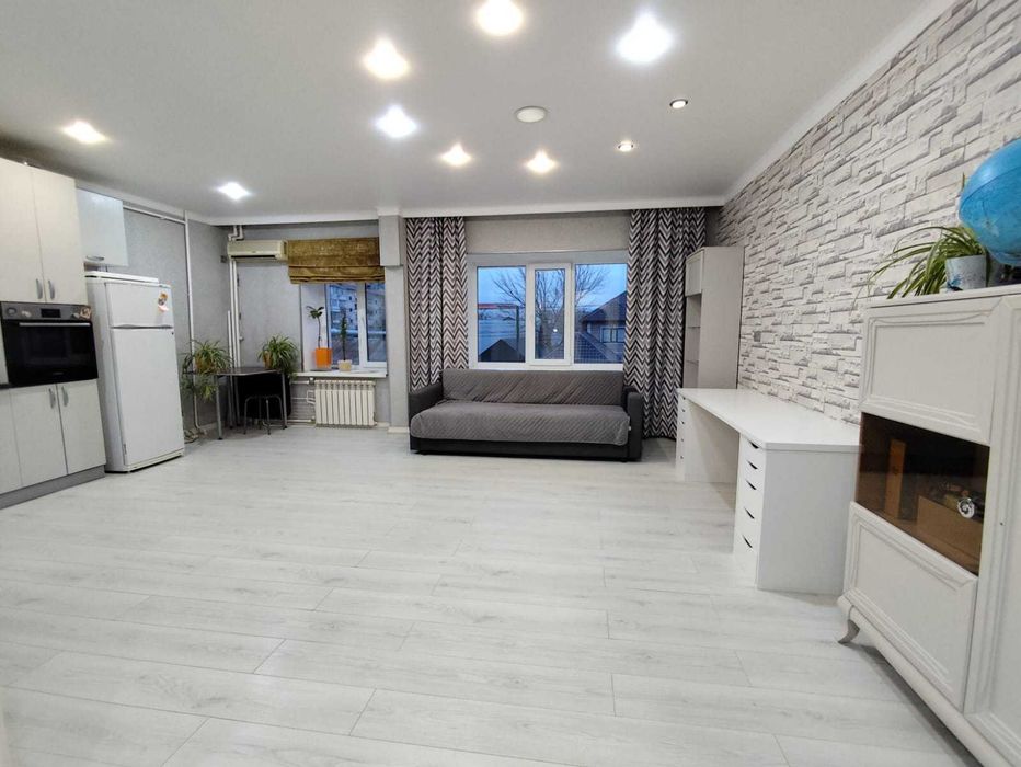 Продается 4 ком квартира район 8 школа