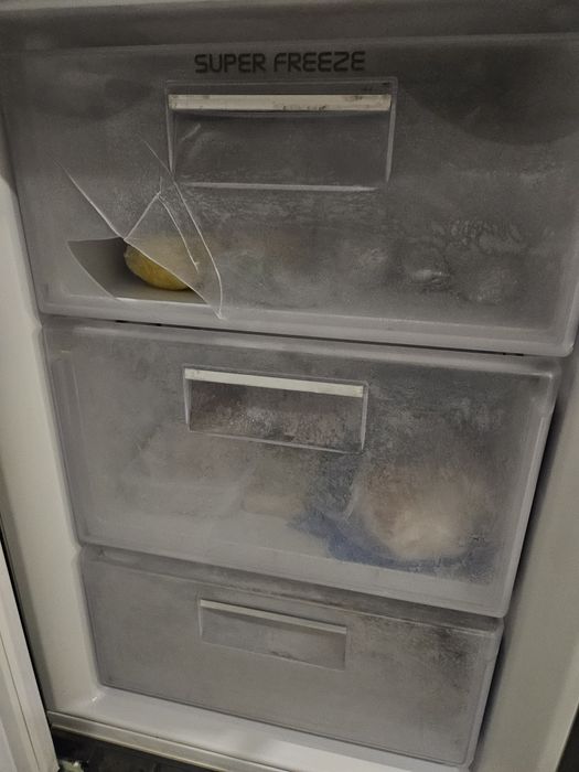 Combina frigorifica Hotpoint ARISTON A+++