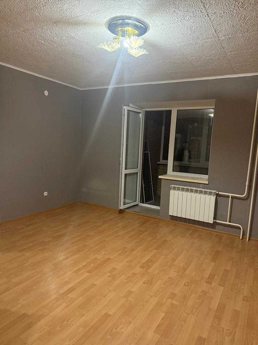 Продается 2 комнатная квартира по Садовой 100