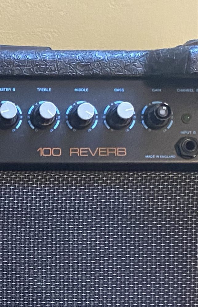 Китарно кубе-комбо Laney 100w.